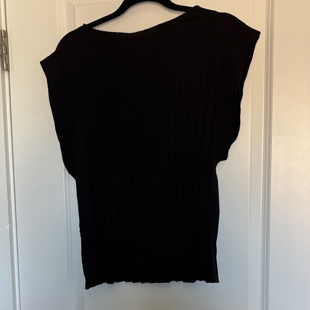 Zara Elegant Black Sleeveless Top